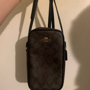 Excellent little coach crossbody bag